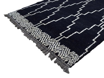 Hand Knotted Moroccan Style Rug, 180 x 290 cm
