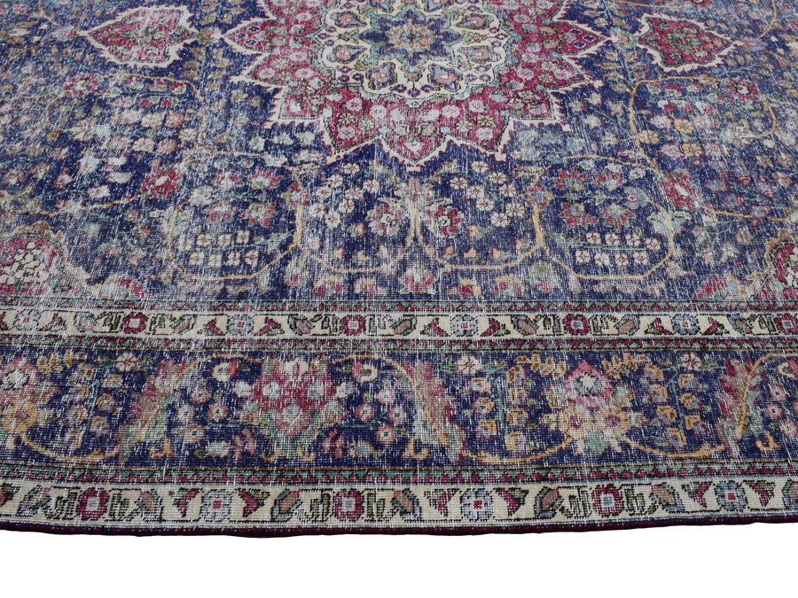DISTRESSED Vintage Persian Rug, 248 x 330 cm