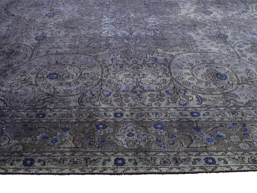 OVERDYED Vintage Persian Rug, 250 x 353 cm