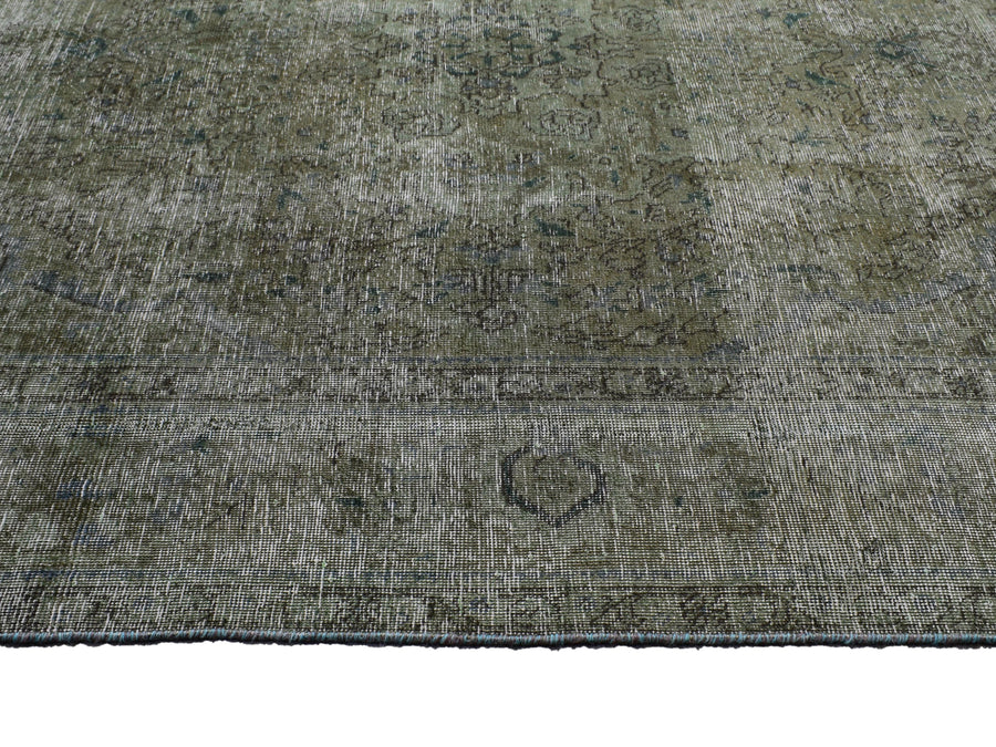 OVERDYED Vintage Persian Rug, 235 x 330 cm