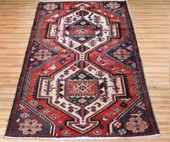 Hand Knotted Vintage Bakhtiari Persian Rug, 94 x 190 cm