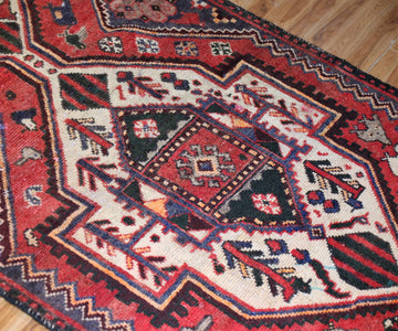 Hand Knotted Vintage Bakhtiari Persian Rug, 94 x 190 cm