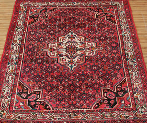 Hand Knotted Vintage Hamadan Persian Rug, 160 x 210 cm view