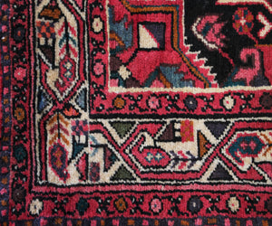 Hand Knotted Vintage Hamadan Persian Rug, 160 x 210 cm border detail