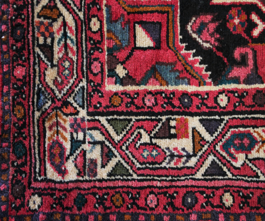 Hand Knotted Vintage Hamadan Persian Rug, 160 x 210 cm border detail