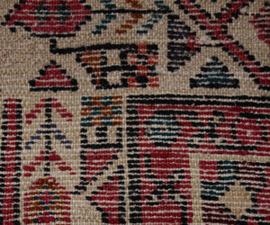 Hand Knotted Vintage Hamadan Persian Rug, 160 x 210 cm corner detail