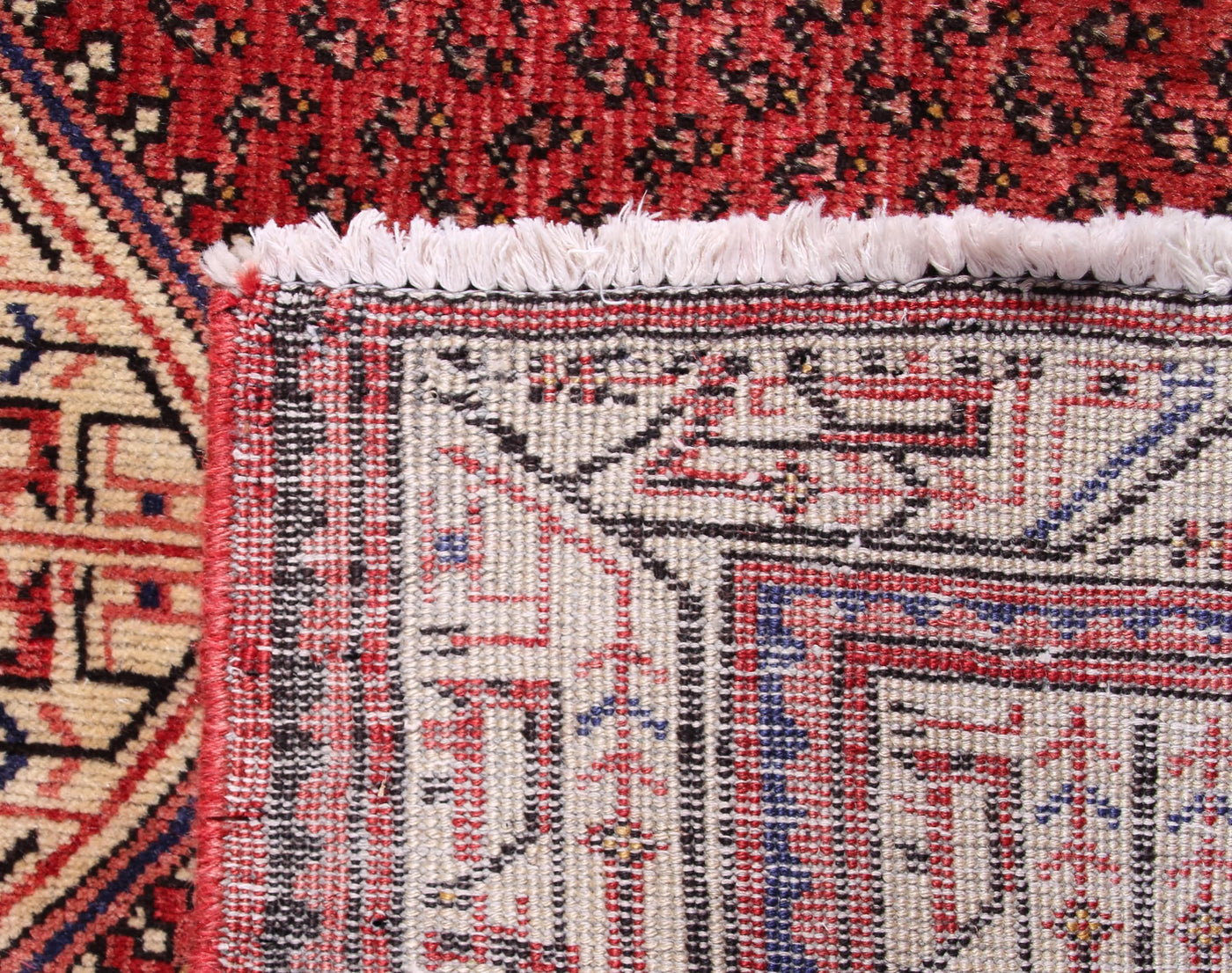 Vintage Arak Persian Rug – Vermilion Mirage