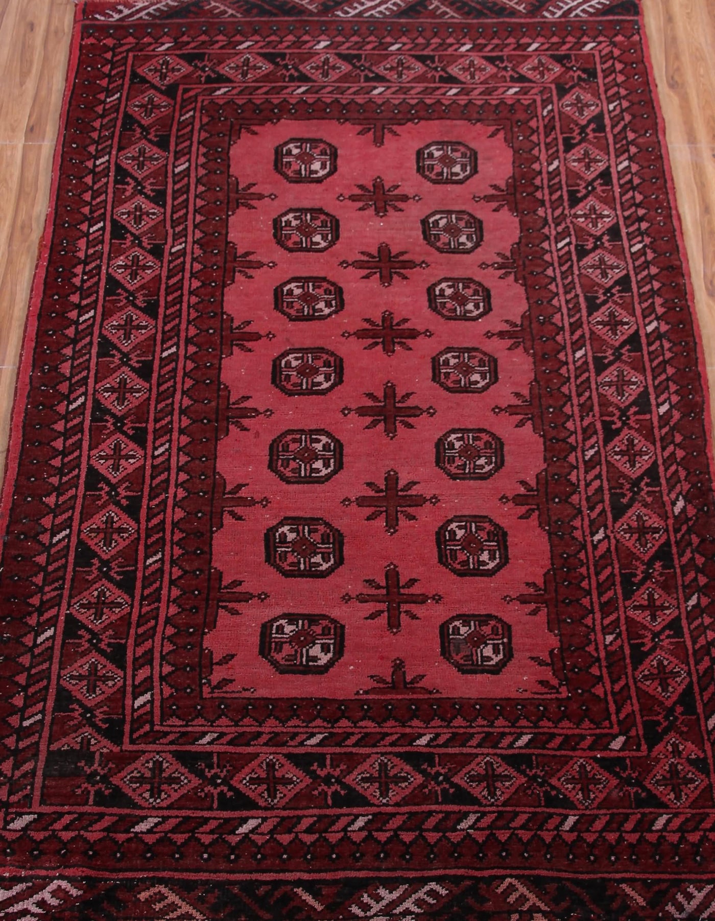 Vintage Turkmen Persian Rug – Pomegranate Mandala