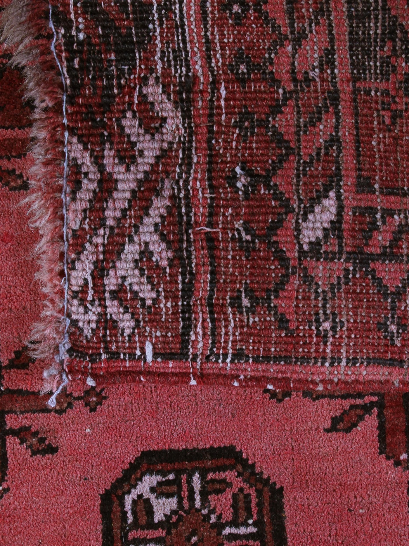 Vintage Turkmen Persian Rug – Pomegranate Mandala