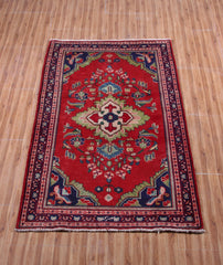 Tabriz Persian Rug, 110 x 170 cm