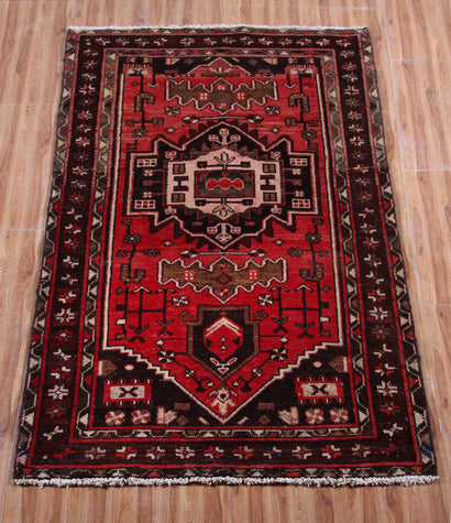 Zanjan Persian Rug, 100 x 165 cm
