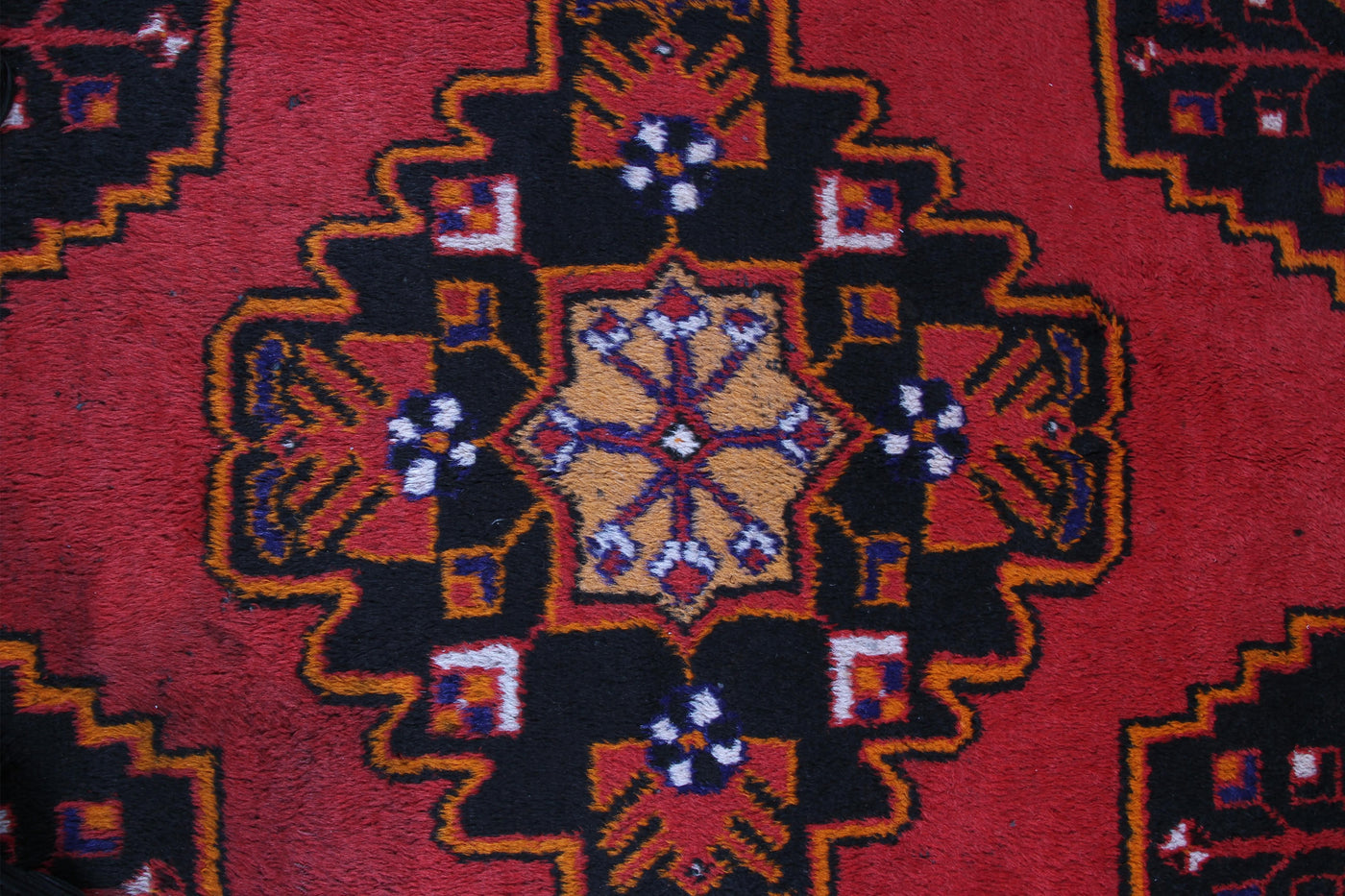 Vintage Ferdos Persian Rug – Ivory Whisper