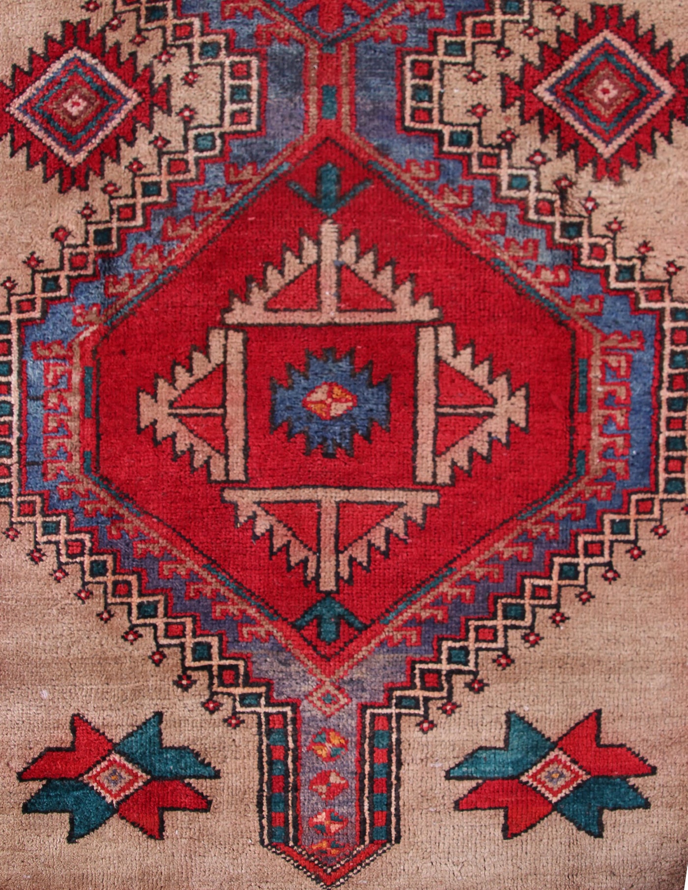 Vintage Ardabil Persian Rug – Sand Emblem