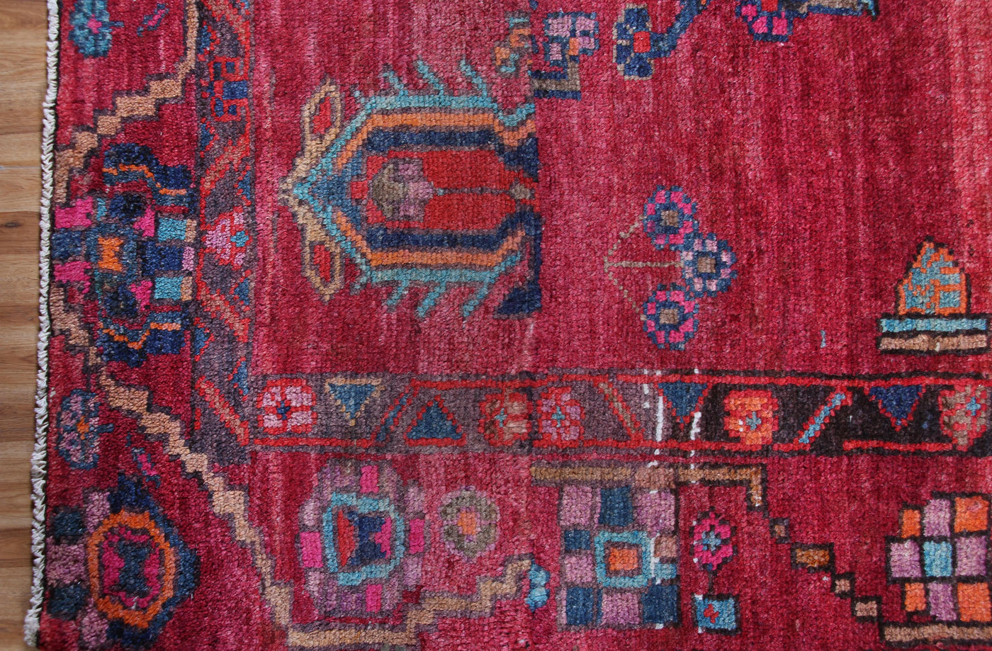 Vintage Lori Persian Rug – Carmine Fade