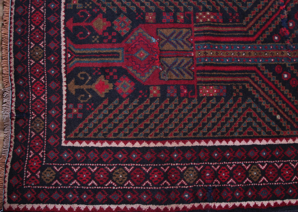 Baluchi Persian Rug, 140 x 287 cm (Clearance)