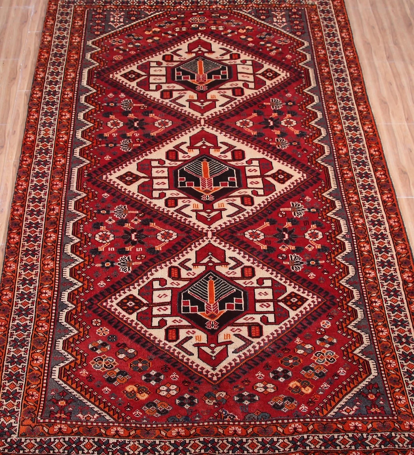 Vintage Shiraz Persian Rug – Crimson Compass