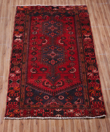 Zanjan Persian Rug, 106 x 176 cm