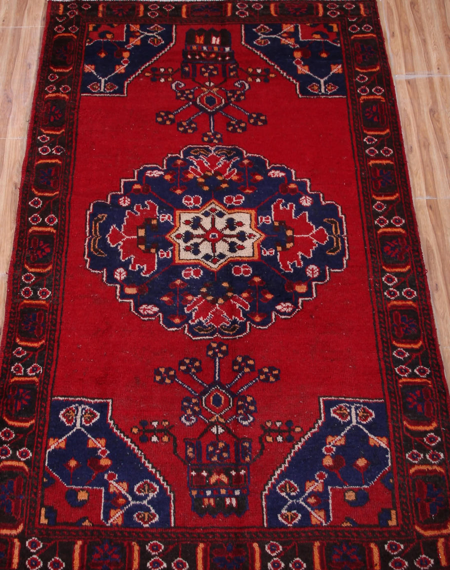 Ferdos Persian Rug, 120 x 195 cm