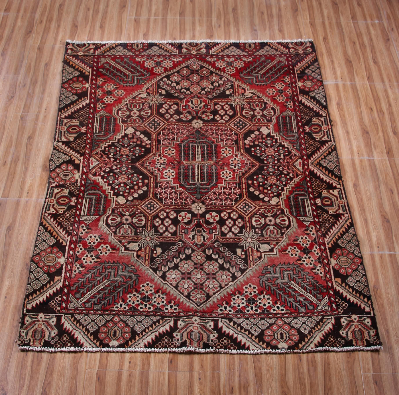 Vintage Saveh Persian Rug – Alabaster Matrix