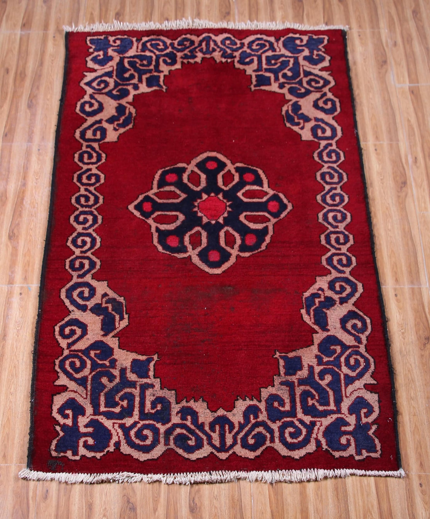 Ferdos Persian Rug, 90 x 150 hand knotted wool room view