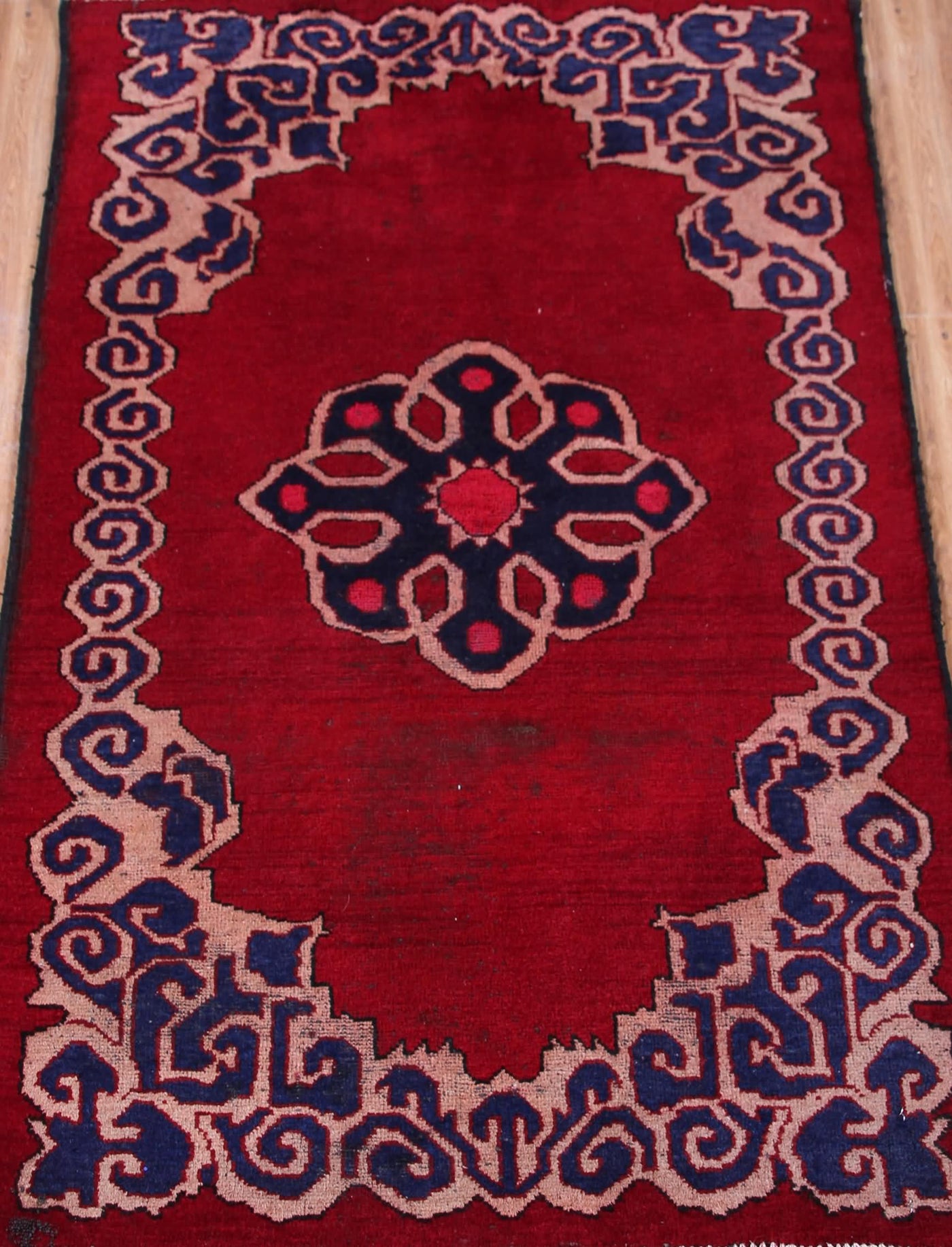Ferdos Persian Rug, 90 x 150 cm hand knotted wool full rug view