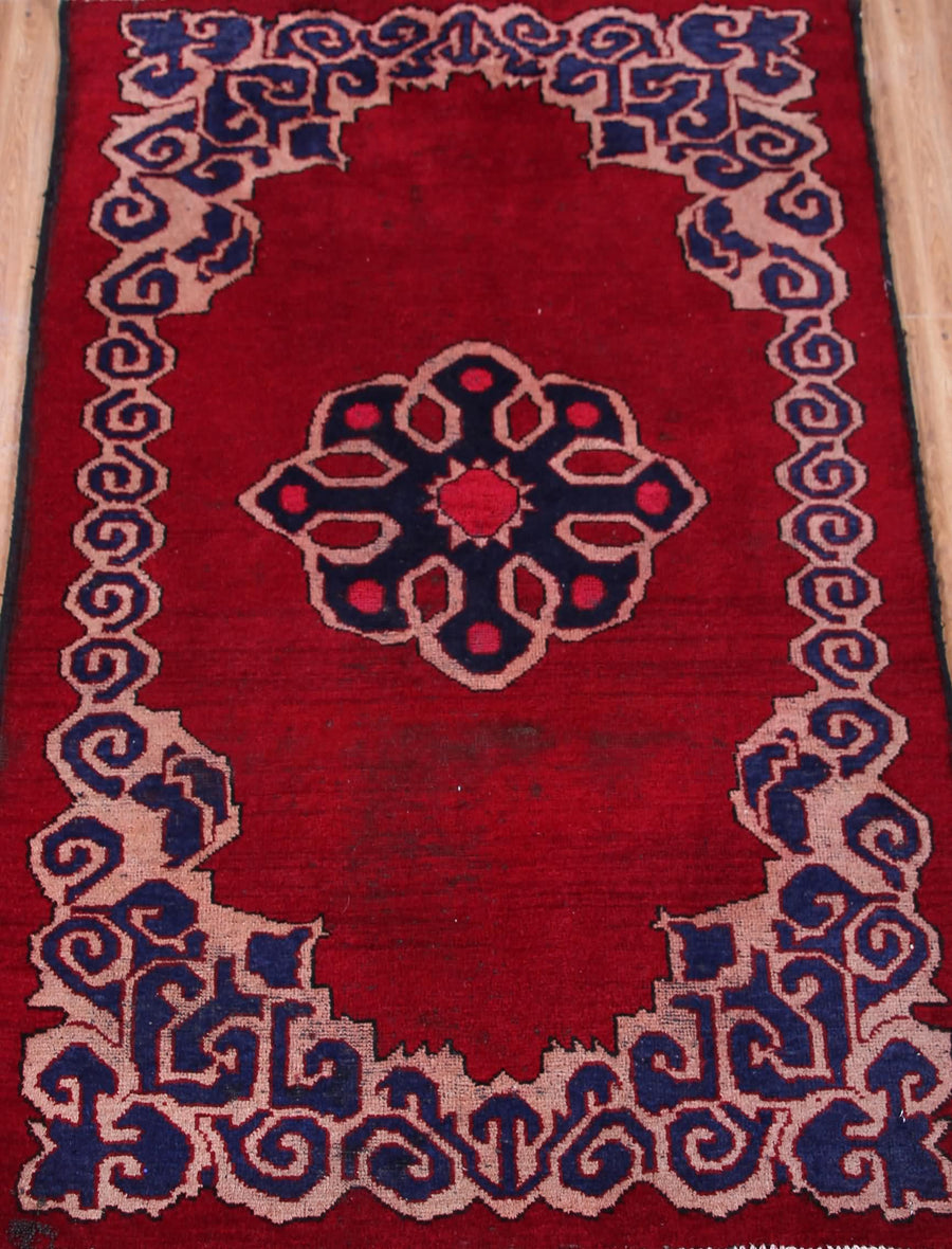 Ferdos Persian Rug, 90 x 150 cm hand knotted wool full rug view