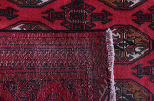 Turkmen Persian Rug, 100 x 142 cm hand knotted vintage wool corner detail