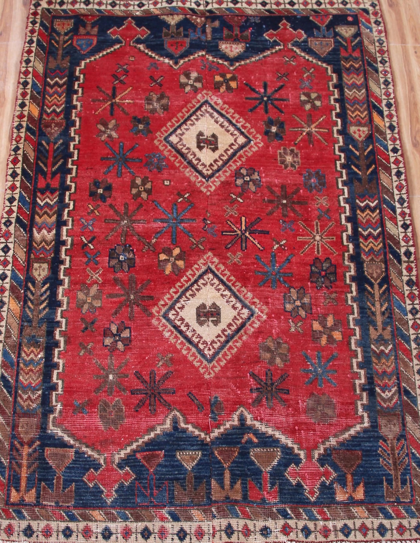 Sirjan Persian Rug, 97 x 150 cm hand knotted vintage wool full rug view