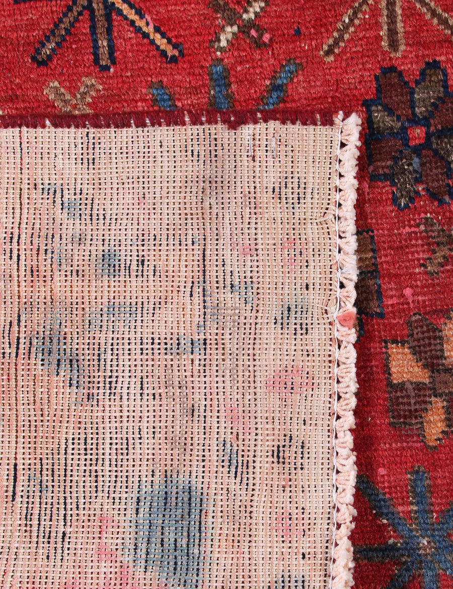 Sirjan Persian Rug, 97 x 150 cm hand knotted vintage wool corner detail