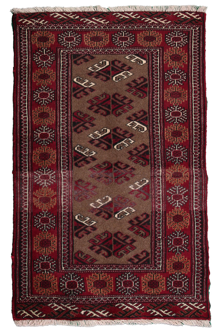 Turkmen  78 x 122 cm