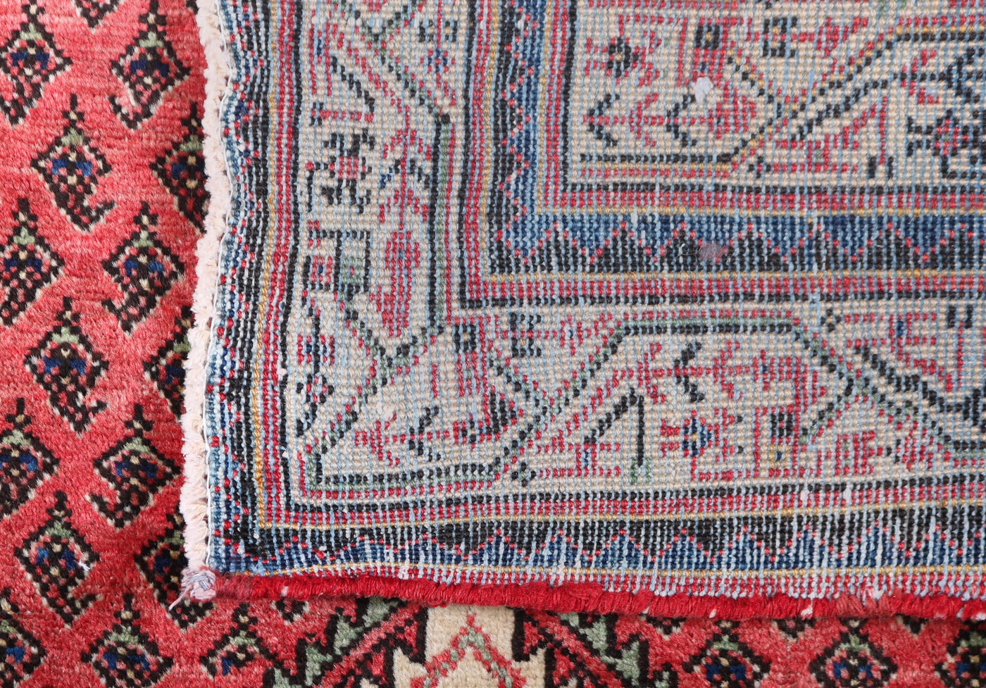 Arak Persian Rug, 105 x 160 cm