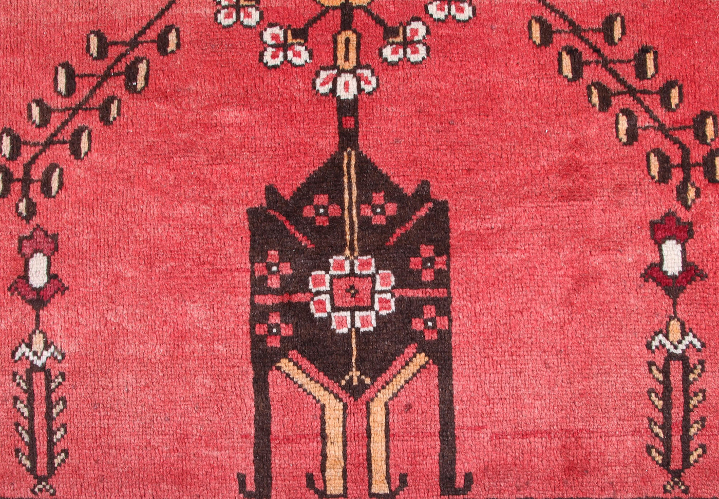 Vintage Ferdos Persian Rug – Vermilion Botanical