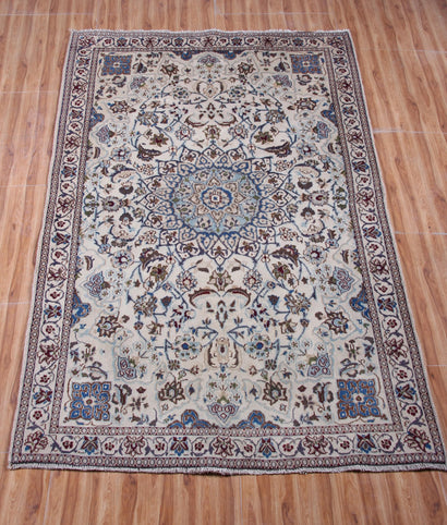 Nain Persian Rug, 117 x 192 cm