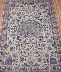 Nain Persian Rug, 117 x 192 cm hand knotted vintage wool full rug view