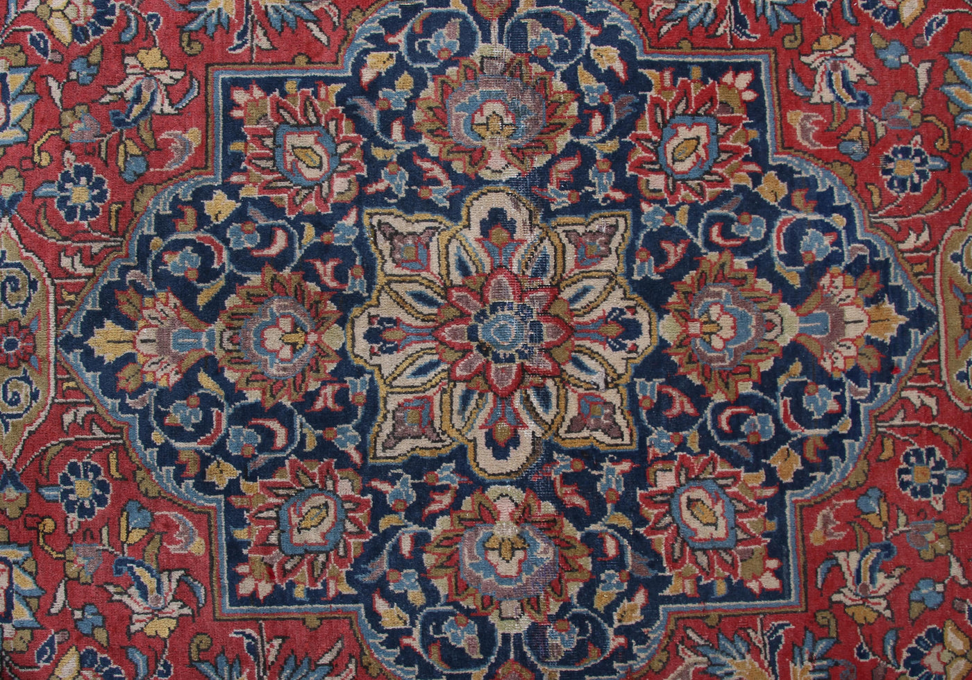 Vintage Sarouk Persian Rug – Cerulean Relic