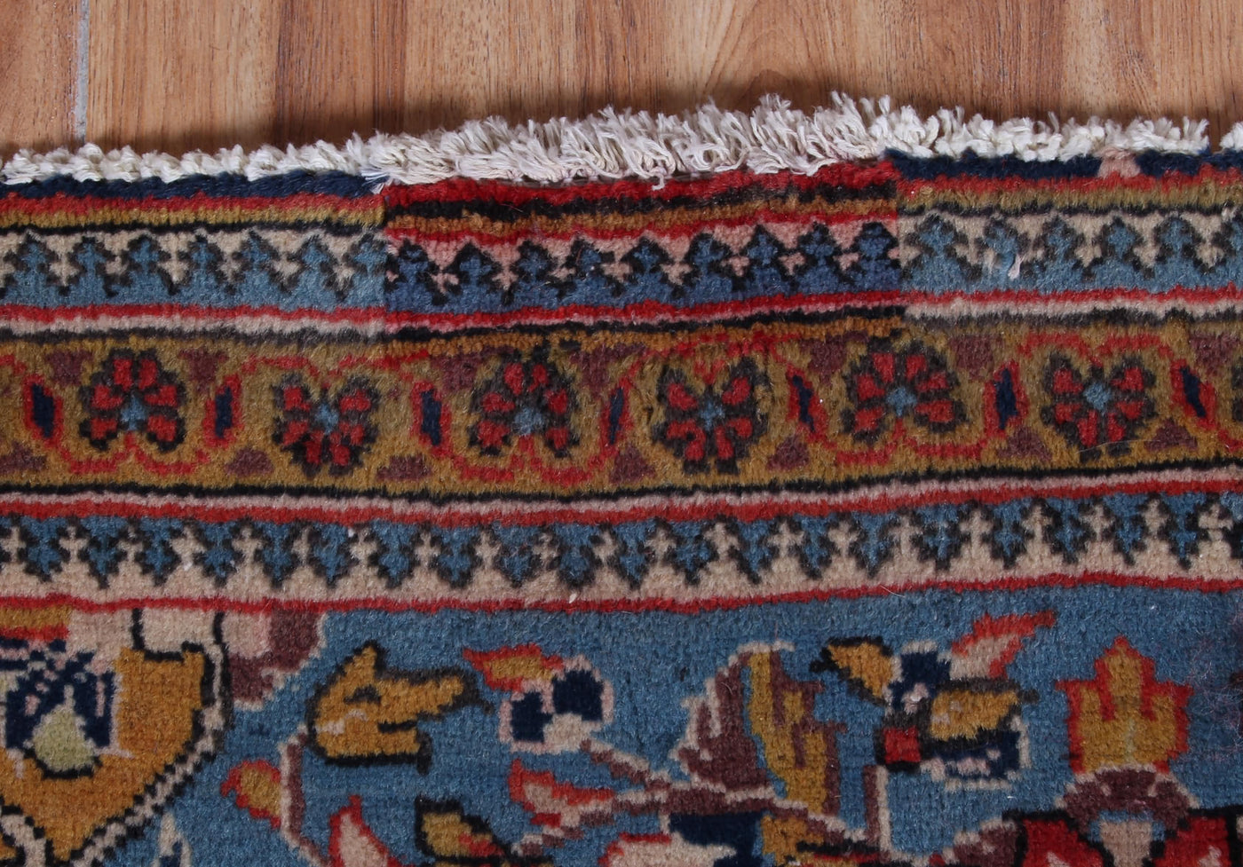 Vintage Sarouk Persian Rug – Cerulean Relic