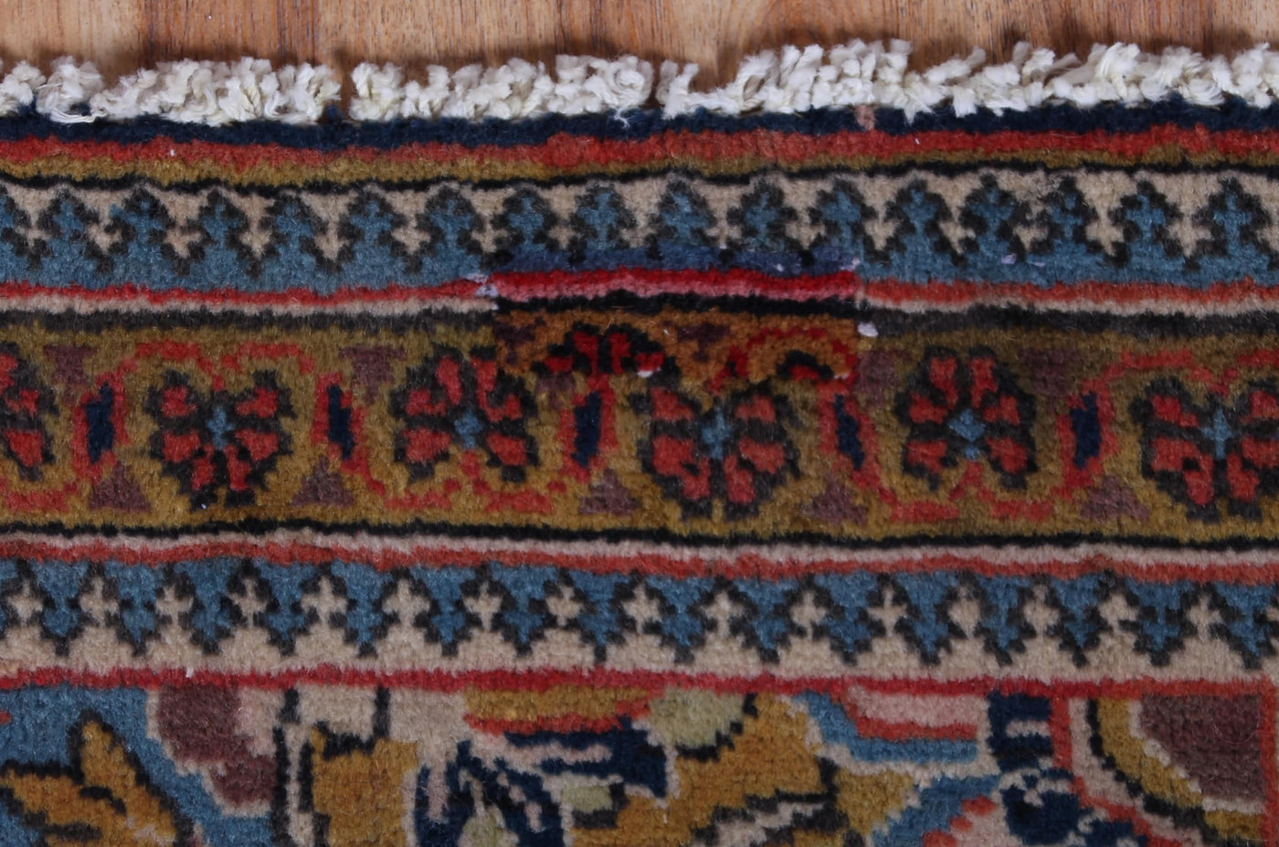 Vintage Sarouk Persian Rug – Cerulean Relic