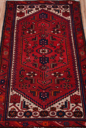 Zanjan Persian Rug, 92 x 200 cm