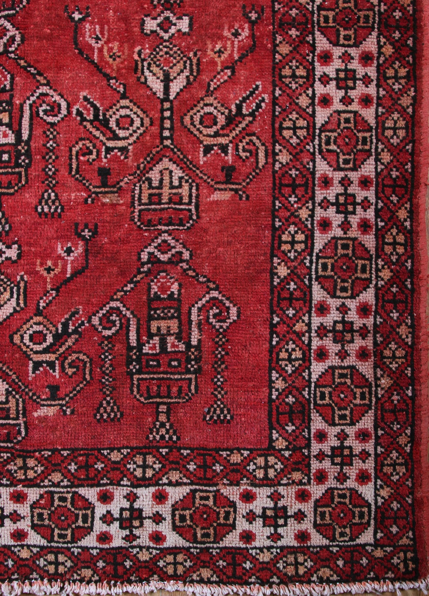 Vintage Ferdos Persian Rug – Crimson Mist