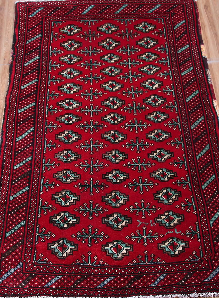 Turkmen Persian Rug, 90 x 140 cm