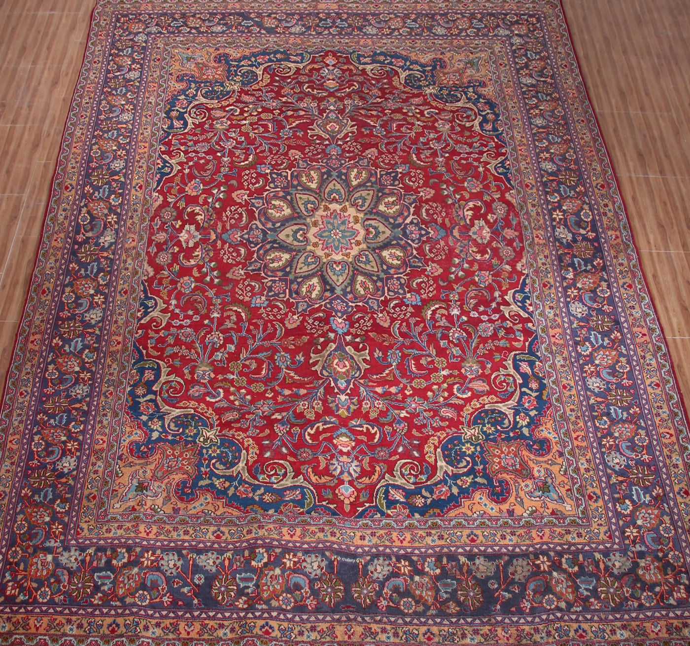 Vintage Sabzevar Persian Rug – Sapphire Blossom