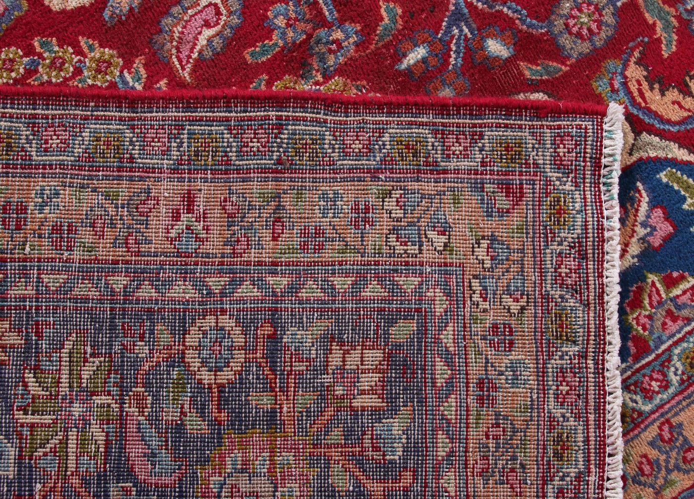 Vintage Sabzevar Persian Rug – Sapphire Blossom