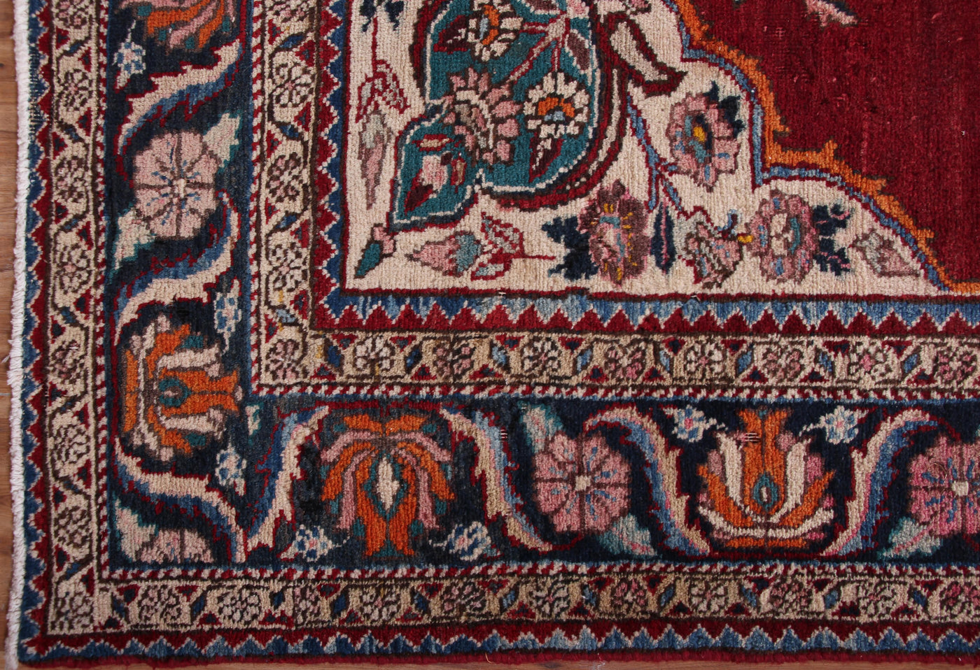 Vintage Bakhtiari Persian Rug – Indigo Story