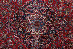 Mashad Persian Rug, 300 x 385 cm medallion detail
