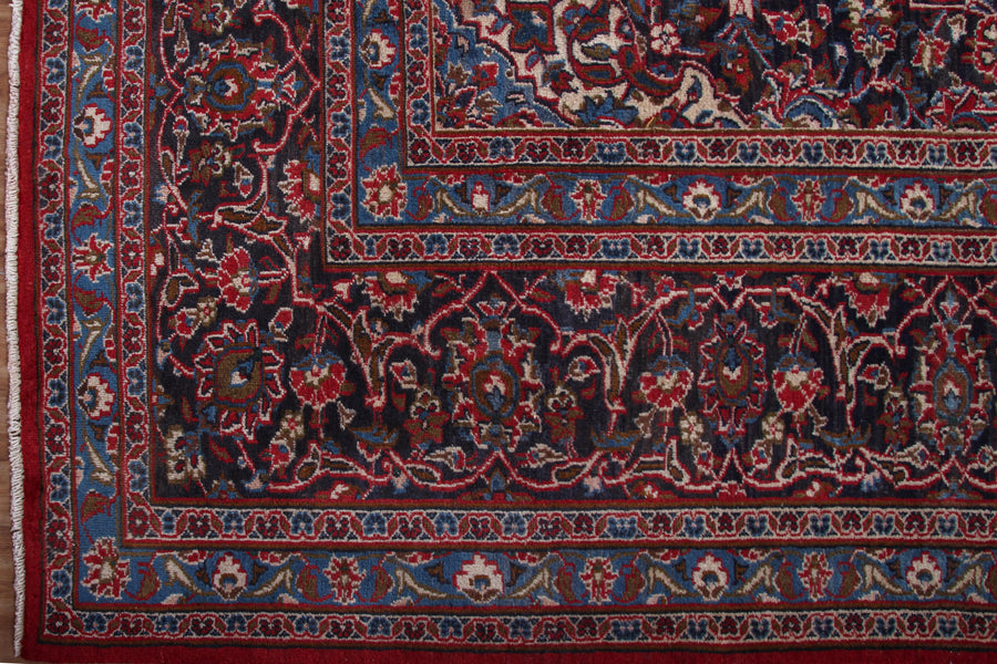 Mashad Persian Rug, 300 x 385 cm border
