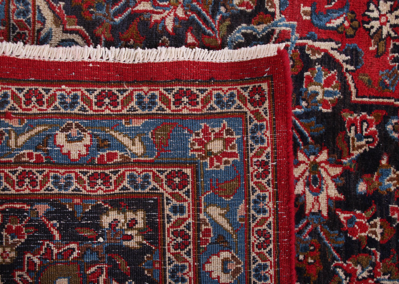 Mashad Persian Rug, 300 x 385 cm corner detail