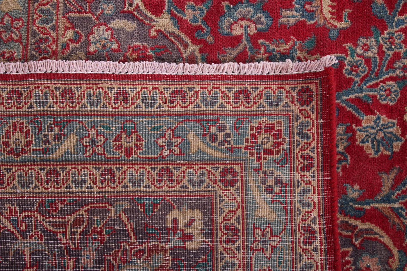 Mashad Persian Rug, 283 x 393 cm corner detail