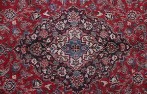 Mashad Persian Rug, 295 x 380 cm medallion detail