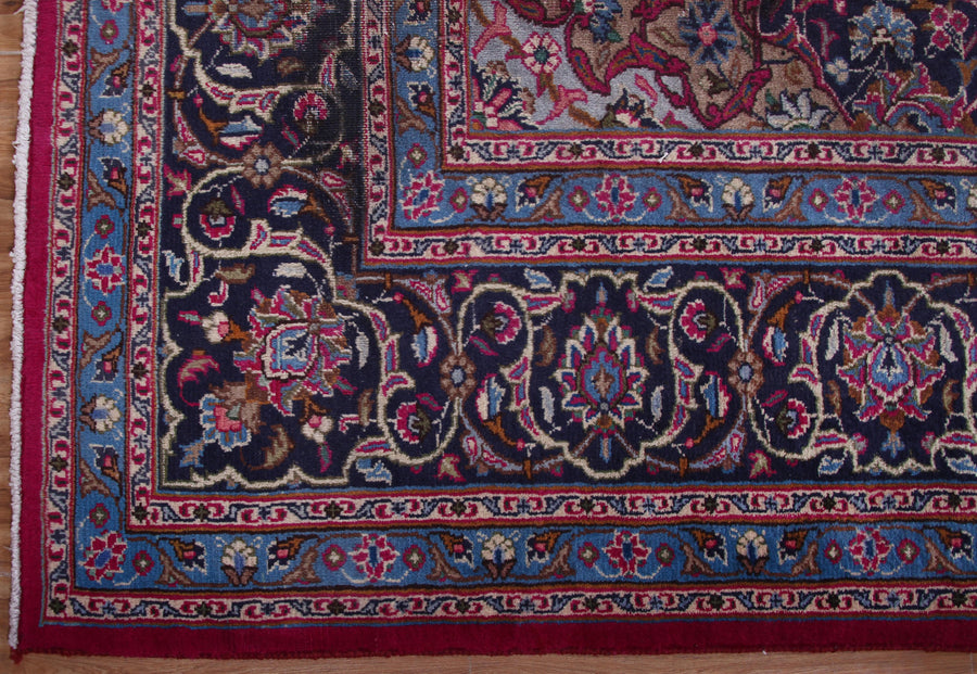 Kashmar Persian Rug, 250 x 348 cm border detail