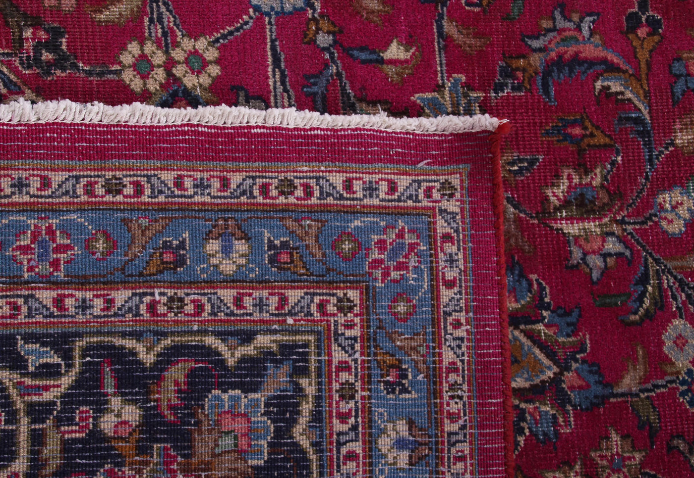 Kashmar Persian Rug, 250 x 348 cm corner detail